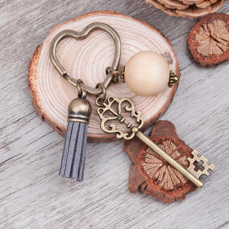 antique-bronze-heart-key-chains-ats-0175