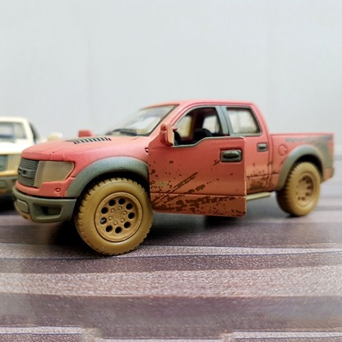 svtraptormuddytoycar