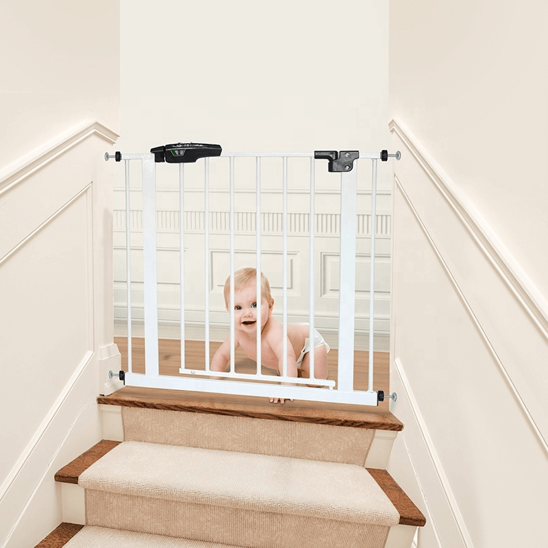 staircase-child-safety-door-guard-protection