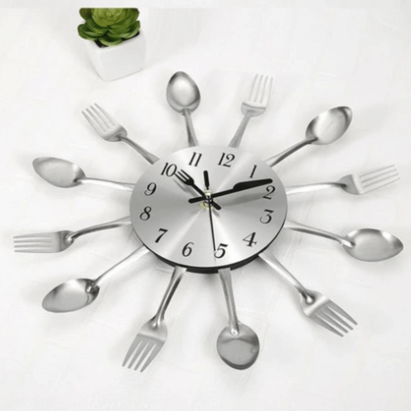 silver-fork-spoon-kitchen-cutlery-wall-clock-pk