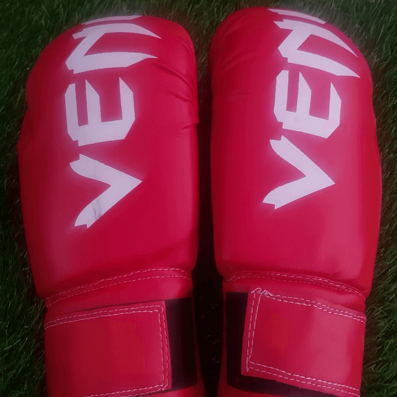 venum-kick-boxing-gloves-pu-karate-training
