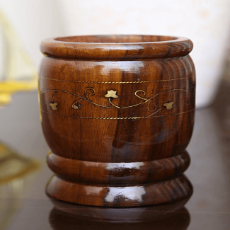 ENGRAVED WOODEN SQUARE  PEN HOLDER
